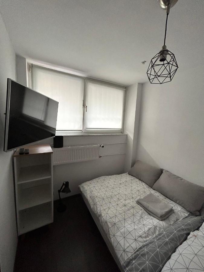 Mieszkanie Przymorze Kolobrzeska Apartment Гданск Екстериор снимка